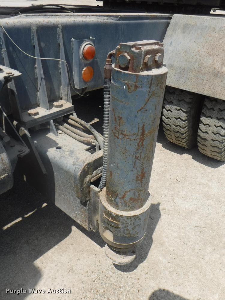 image for item DC5443 1976 Bantam T-350A truck crane