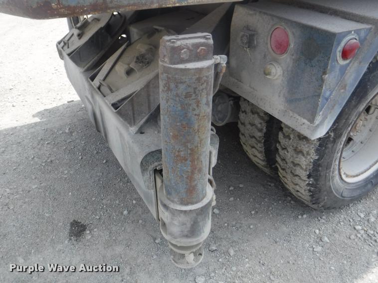 image for item DC5443 1976 Bantam T-350A truck crane