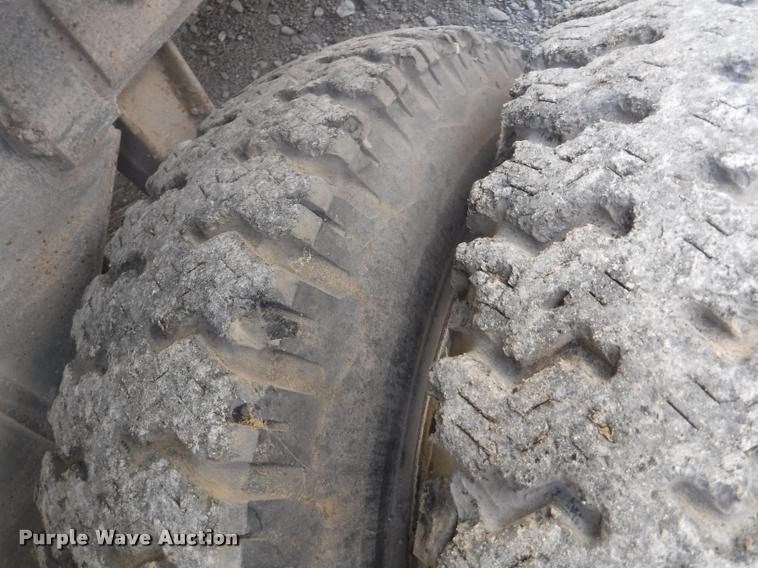 image for item DC5443 1976 Bantam T-350A truck crane