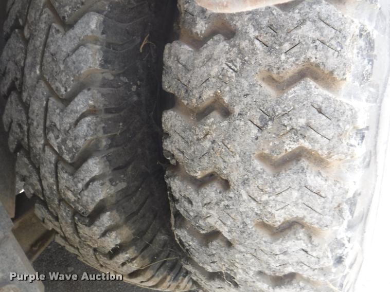 image for item DC5443 1976 Bantam T-350A truck crane