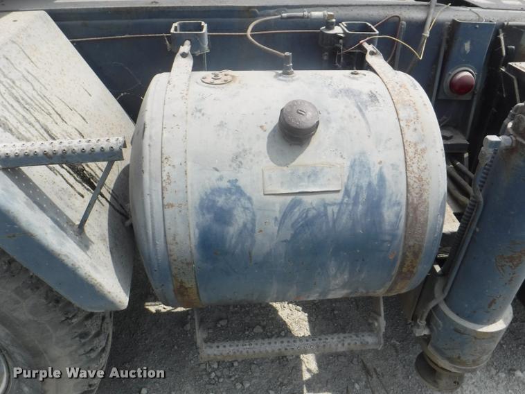 image for item DC5443 1976 Bantam T-350A truck crane