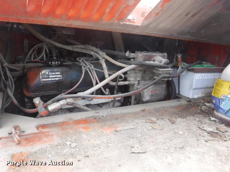 image for item DC5443 1976 Bantam T-350A truck crane