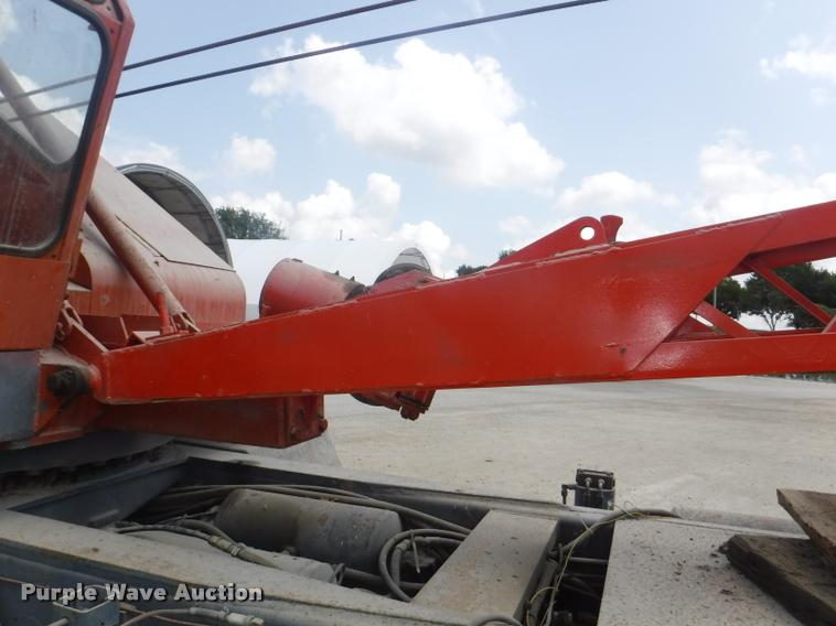 image for item DC5443 1976 Bantam T-350A truck crane