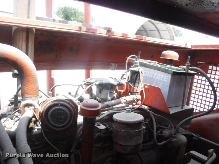 image for item DC5443 1976 Bantam T-350A truck crane