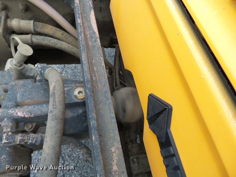 image for item DC6776 2000 International 4900 dump truck