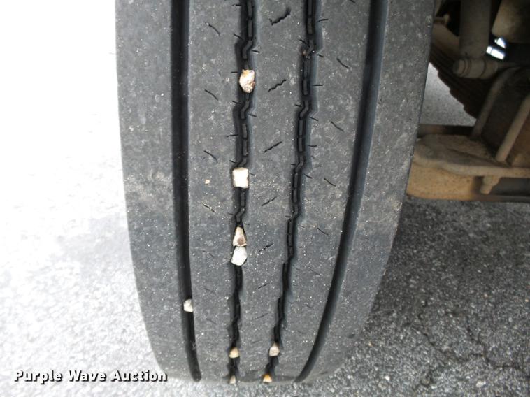 image for item DC6776 2000 International 4900 dump truck