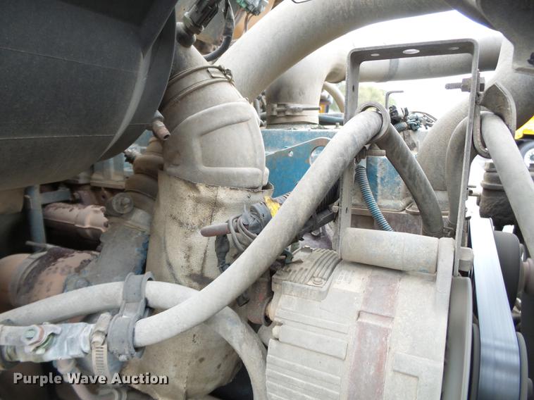 image for item DC6776 2000 International 4900 dump truck