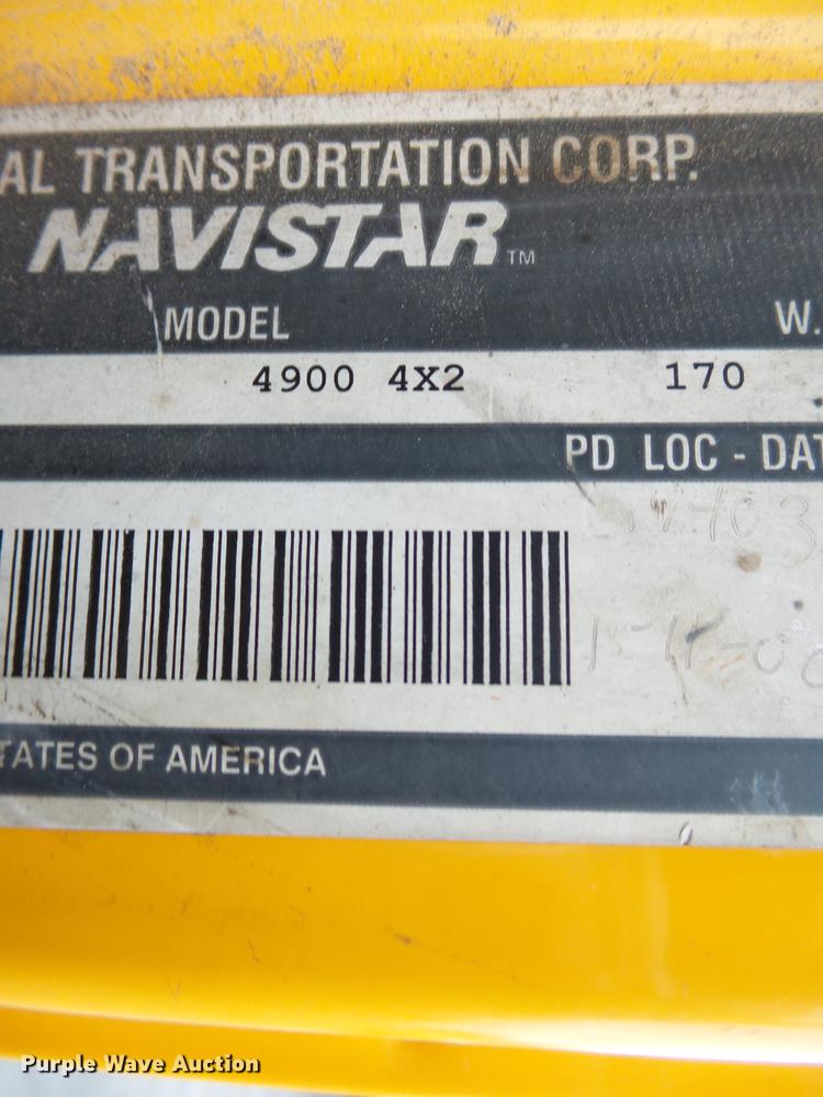 image for item DC6776 2000 International 4900 dump truck