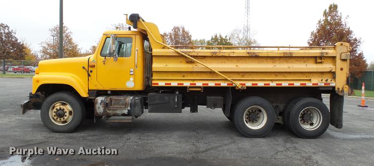 image for item DC6777 2002 International 2554 dump truck