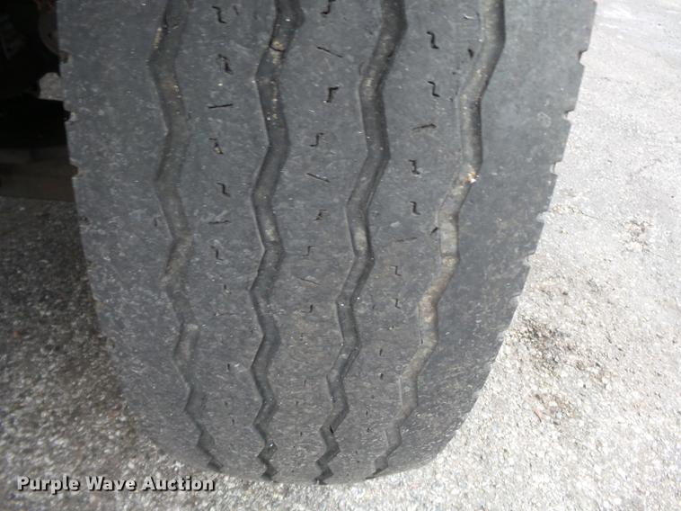 image for item DC6777 2002 International 2554 dump truck