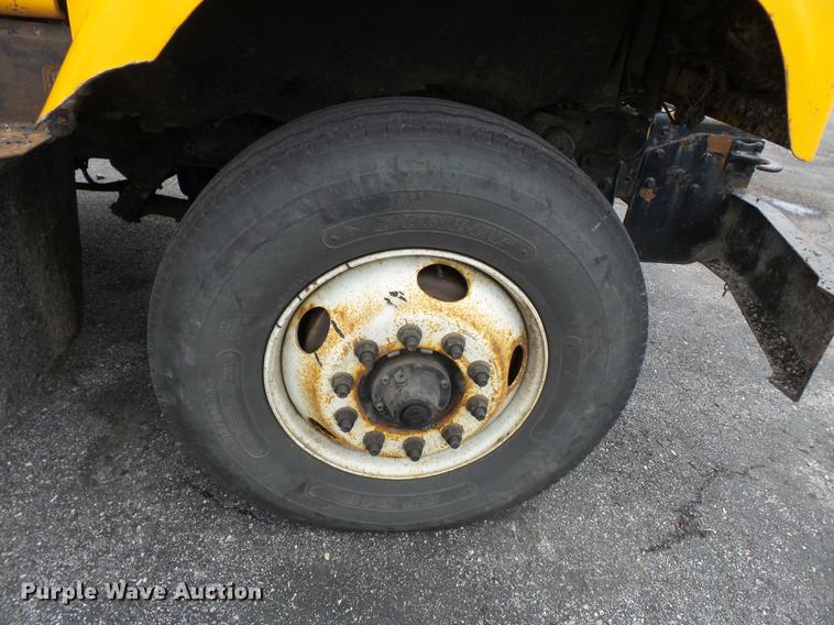 image for item DC6777 2002 International 2554 dump truck