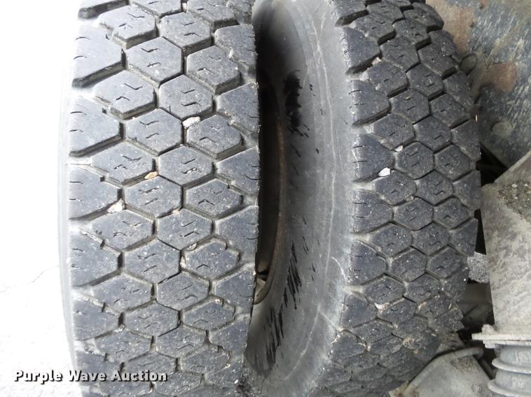 image for item DC6777 2002 International 2554 dump truck