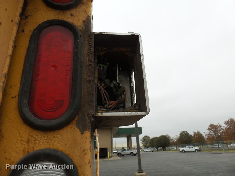 image for item DC6777 2002 International 2554 dump truck