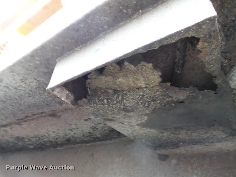 image for item DC6777 2002 International 2554 dump truck