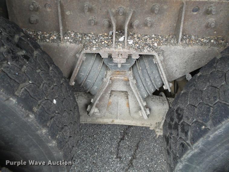 image for item DC6777 2002 International 2554 dump truck