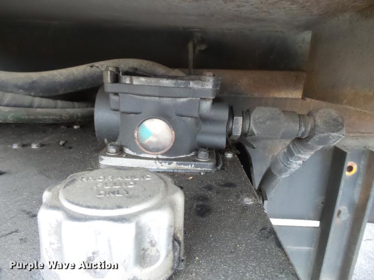 image for item DC6777 2002 International 2554 dump truck