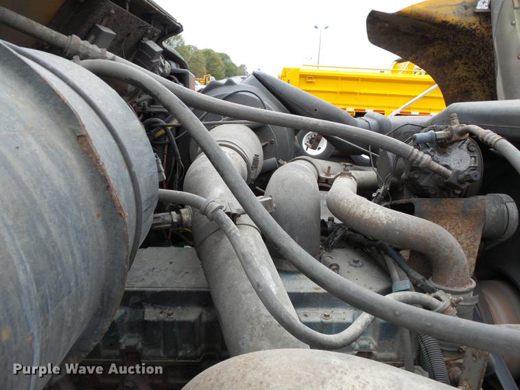 image for item DC6777 2002 International 2554 dump truck