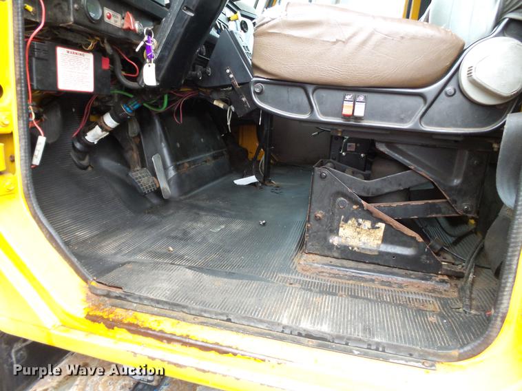 image for item DC6777 2002 International 2554 dump truck