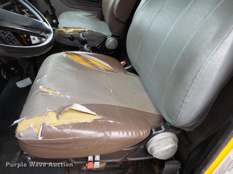 image for item DC6777 2002 International 2554 dump truck