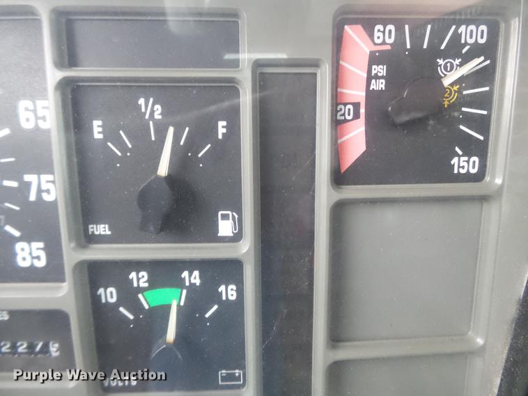 image for item DC6777 2002 International 2554 dump truck