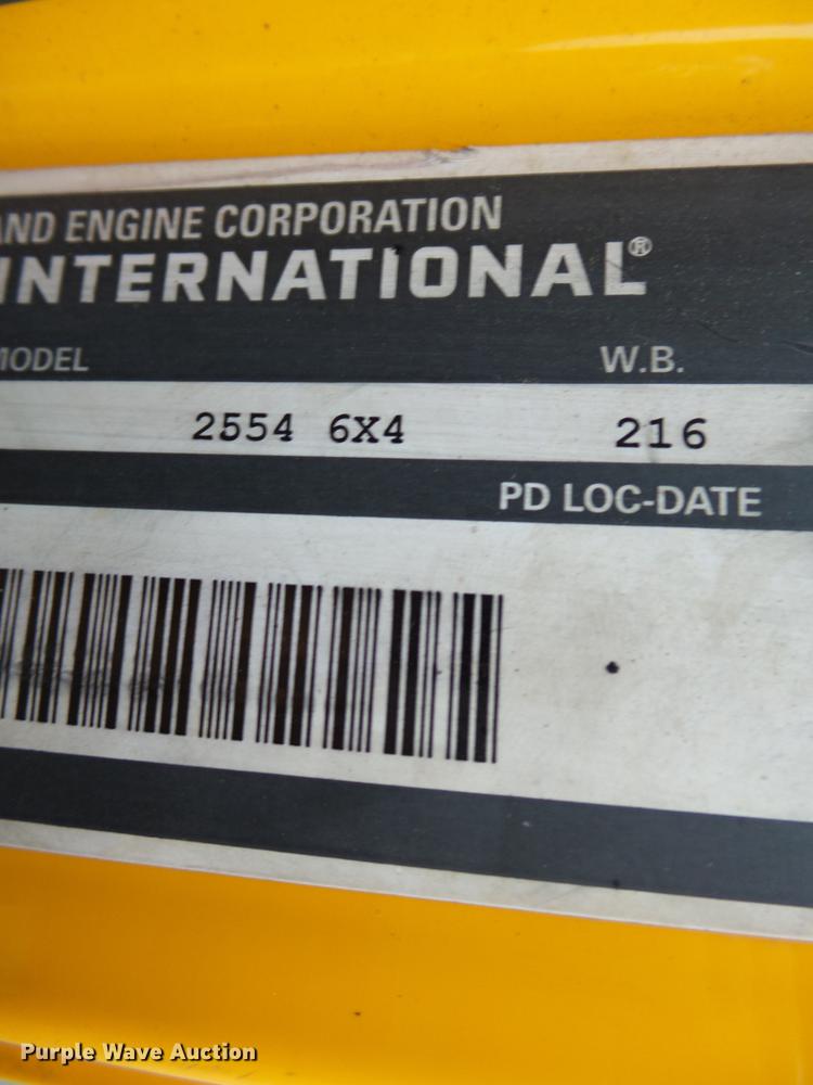 image for item DC6777 2002 International 2554 dump truck