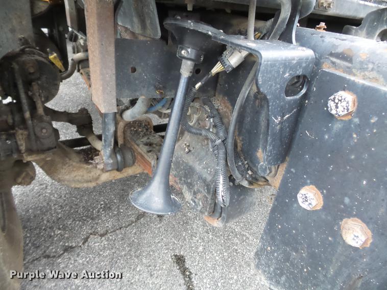 image for item DC6778 2007 International 7400 dump truck