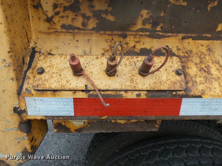 image for item DC6778 2007 International 7400 dump truck