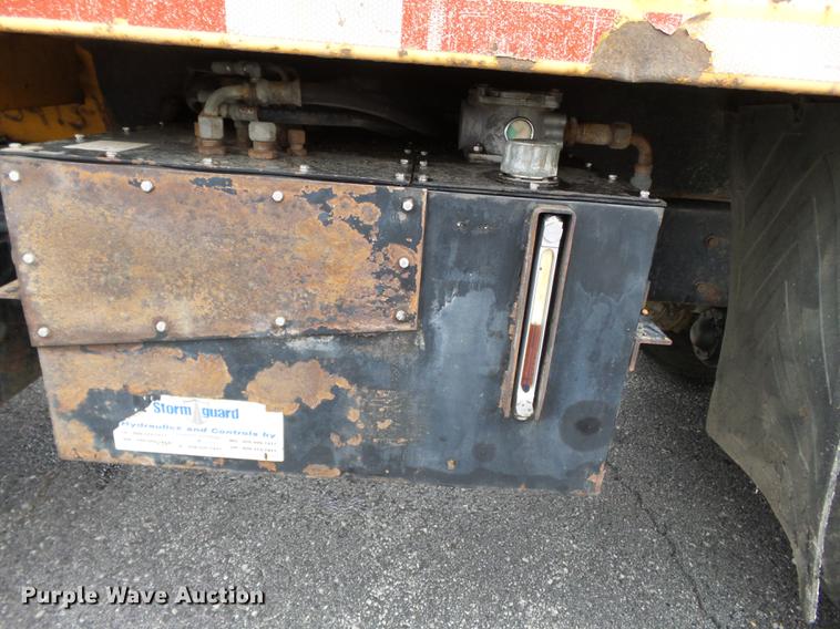 image for item DC6778 2007 International 7400 dump truck