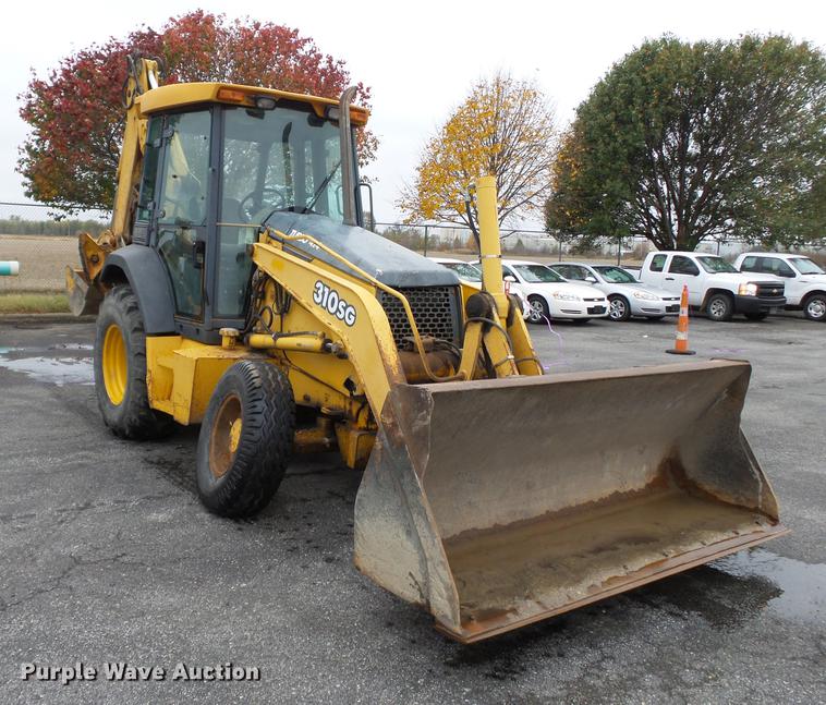 image for item DC6779 2001 John Deere 310SG backhoe