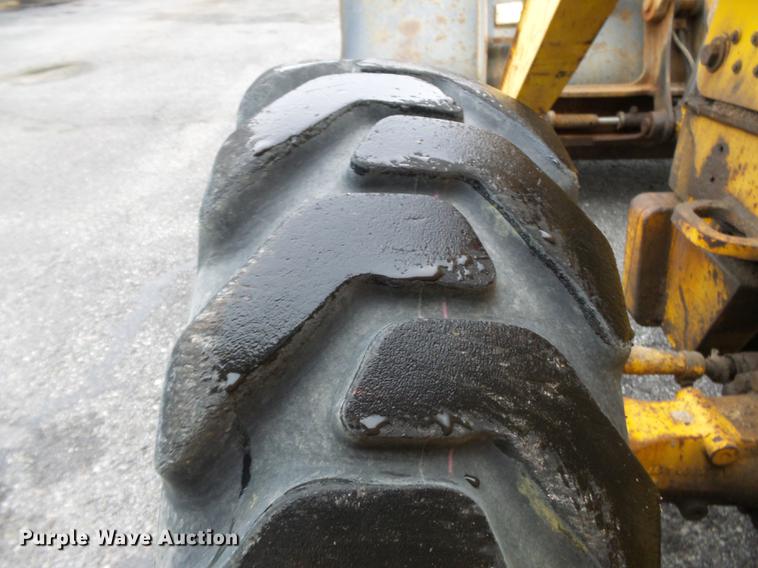 image for item DC6779 2001 John Deere 310SG backhoe