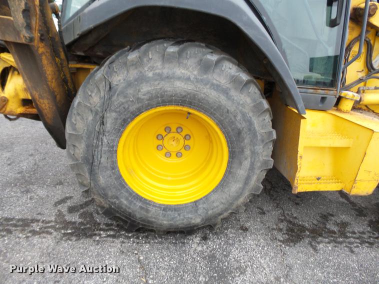 image for item DC6779 2001 John Deere 310SG backhoe