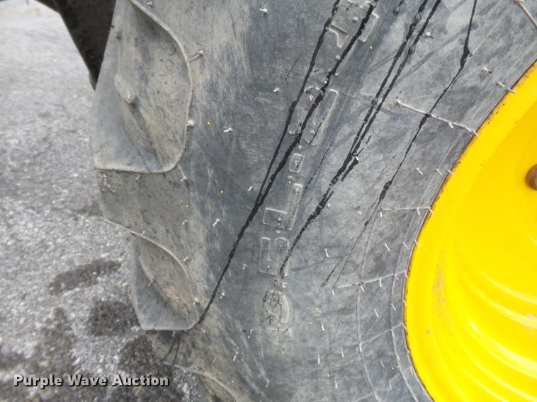 image for item DC6779 2001 John Deere 310SG backhoe