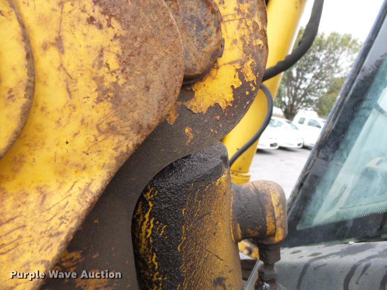 image for item DC6779 2001 John Deere 310SG backhoe