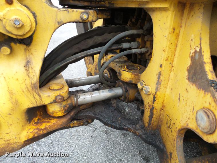 image for item DC6779 2001 John Deere 310SG backhoe