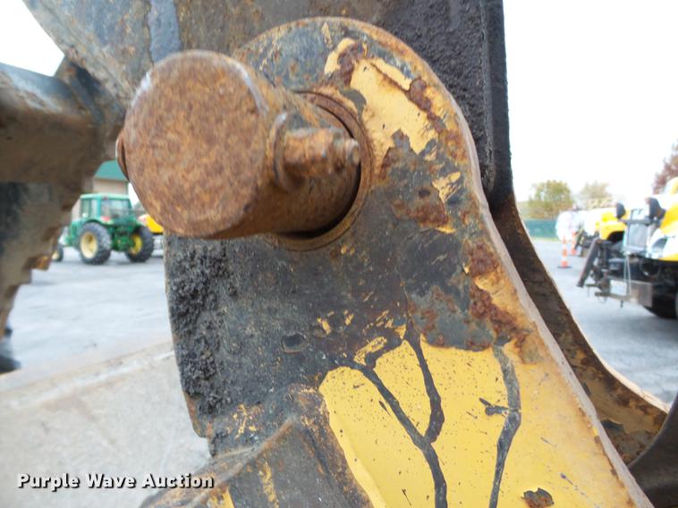 image for item DC6779 2001 John Deere 310SG backhoe