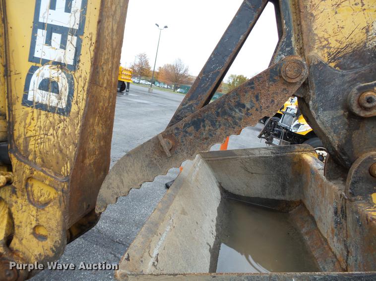 image for item DC6779 2001 John Deere 310SG backhoe