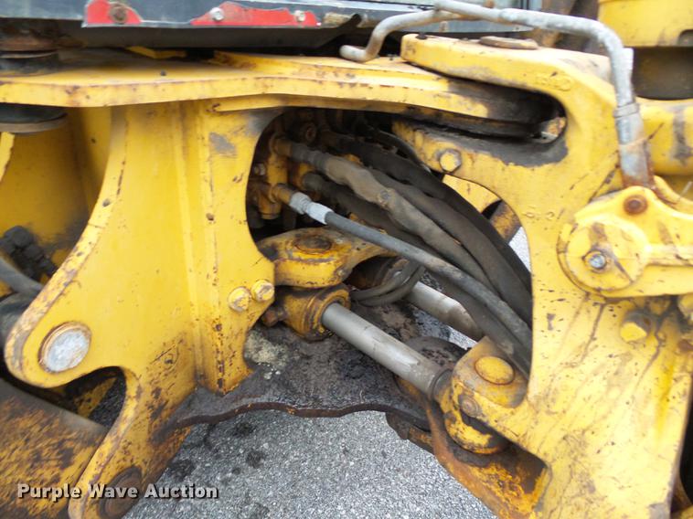 image for item DC6779 2001 John Deere 310SG backhoe