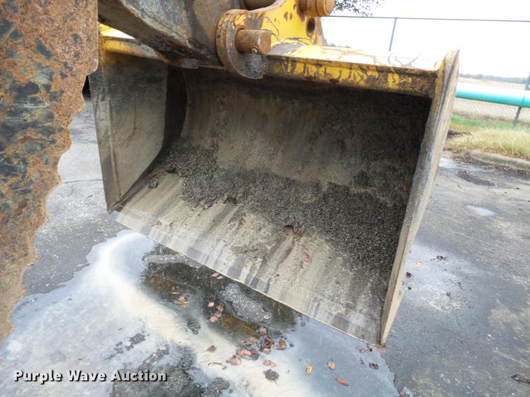 image for item DC6779 2001 John Deere 310SG backhoe