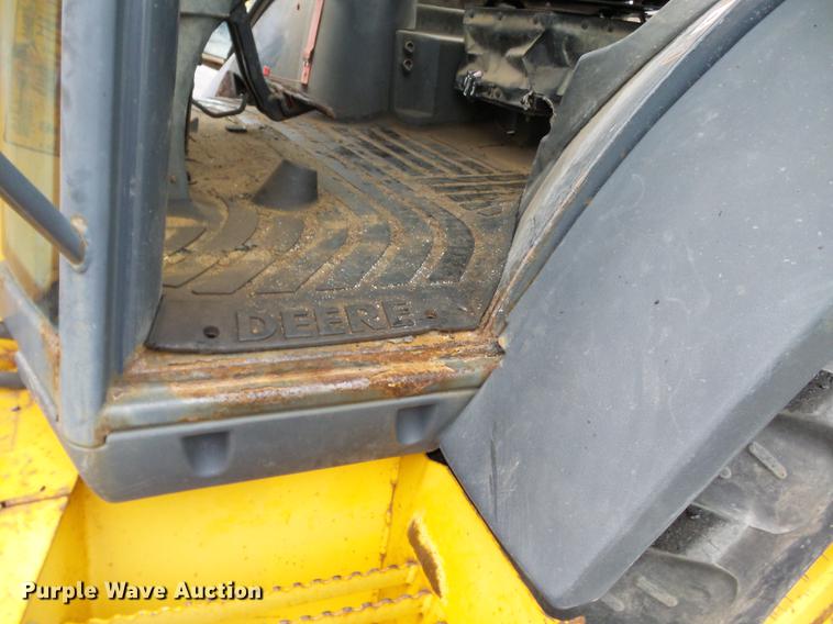 image for item DC6779 2001 John Deere 310SG backhoe