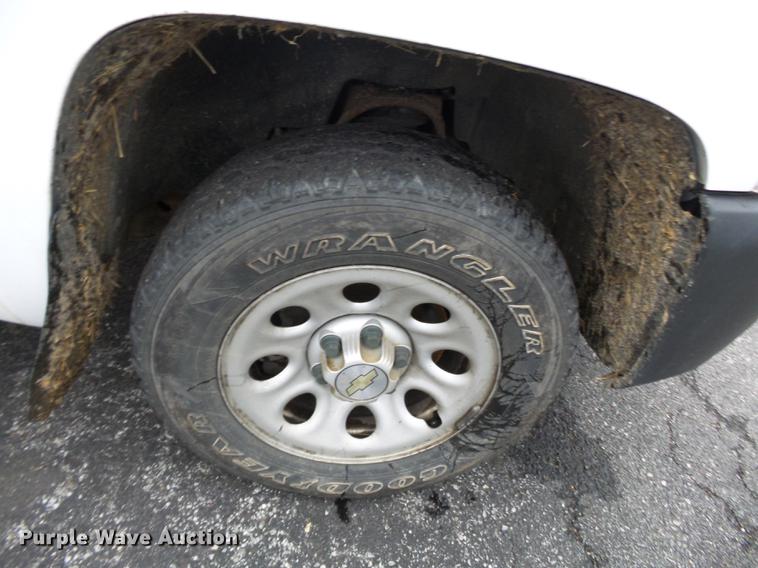 image for item DC6783 2008 Chevrolet Silverado 1500 Ext. Cab pickup truck