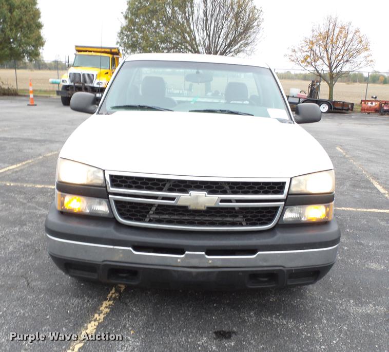 image for item DC6785 2006 Chevrolet Silverado 1500 pickup truck