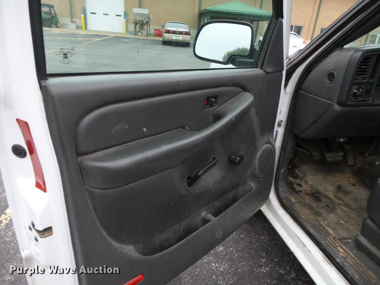 image for item DC6785 2006 Chevrolet Silverado 1500 pickup truck