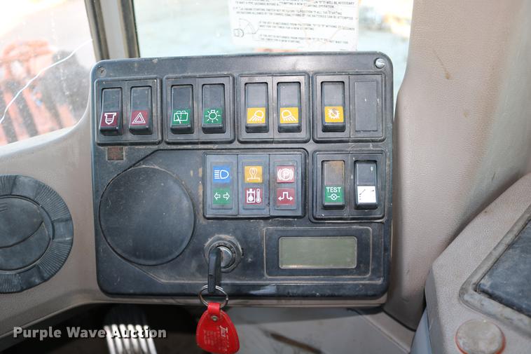 image for item DD0005 1997 Fiat-Allis FR160.2 wheel loader