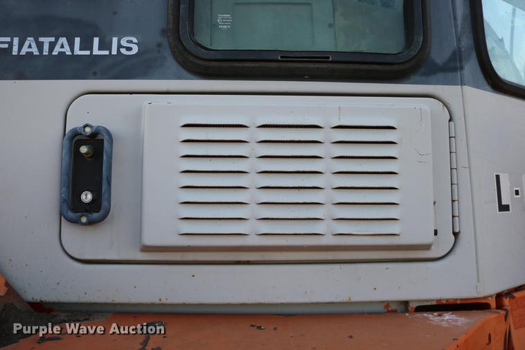 image for item DD0005 1997 Fiat-Allis FR160.2 wheel loader