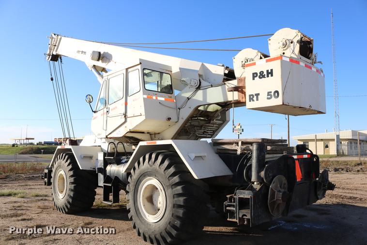 image for item DD0026 1985 P & H RT50 crane