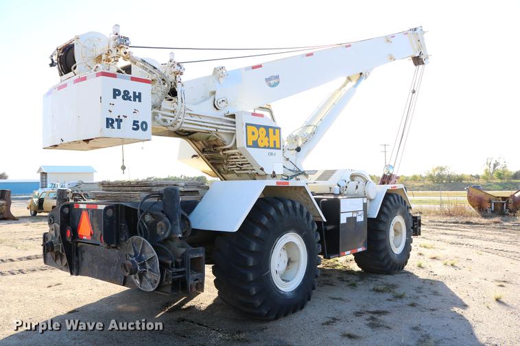 image for item DD0026 1985 P & H RT50 crane