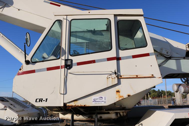 image for item DD0026 1985 P & H RT50 crane