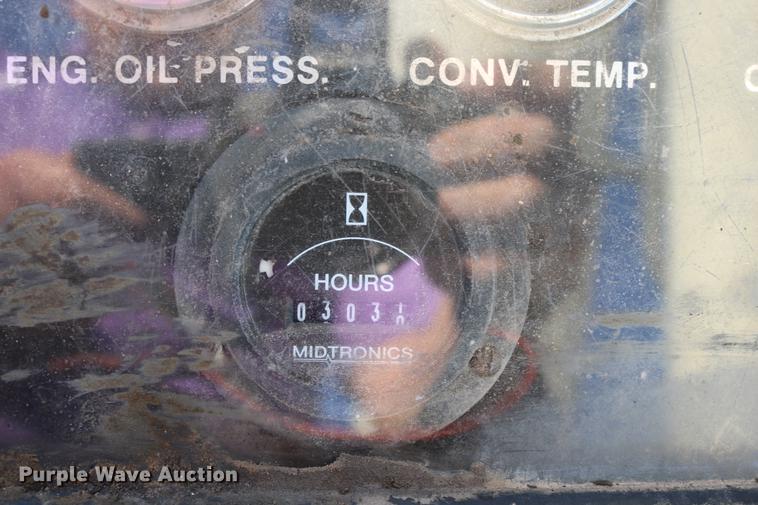 image for item DD0026 1985 P & H RT50 crane