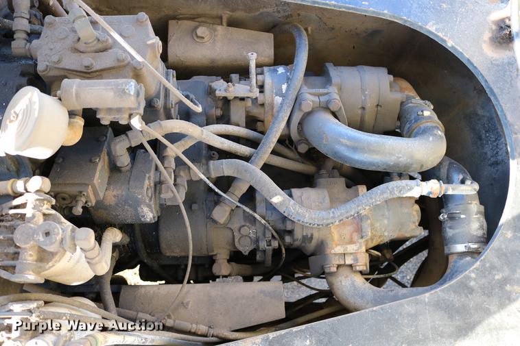 image for item DD0026 1985 P & H RT50 crane