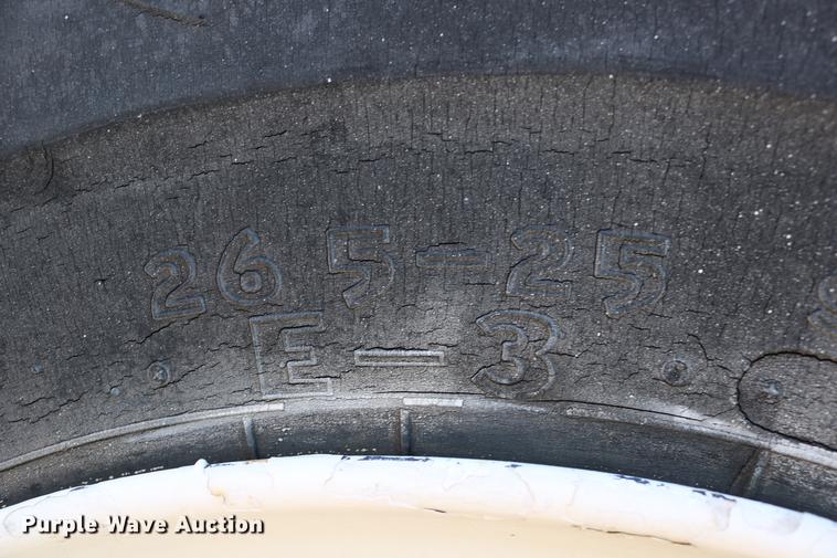 image for item DD0026 1985 P & H RT50 crane